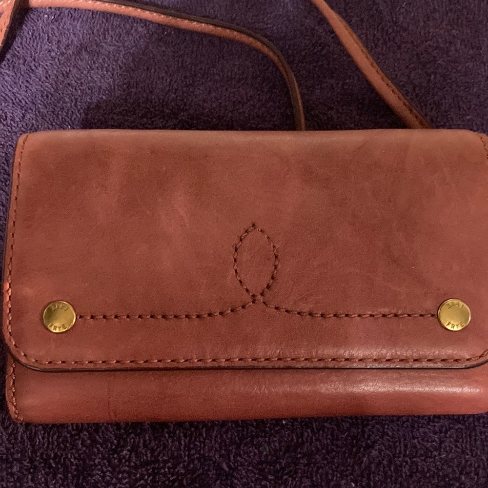 Frye crossbody wallet with removable strap